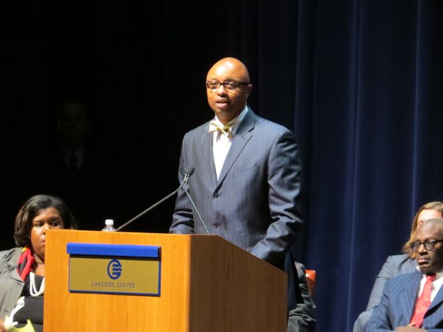 ISBA 3rd Vice President Vincent F. Cornelius delivers remarks at the 1st District admission ceremony in Chicago.